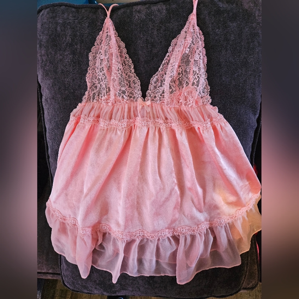 VGUC Victoria's Secret Pink Lace Trim Camisole